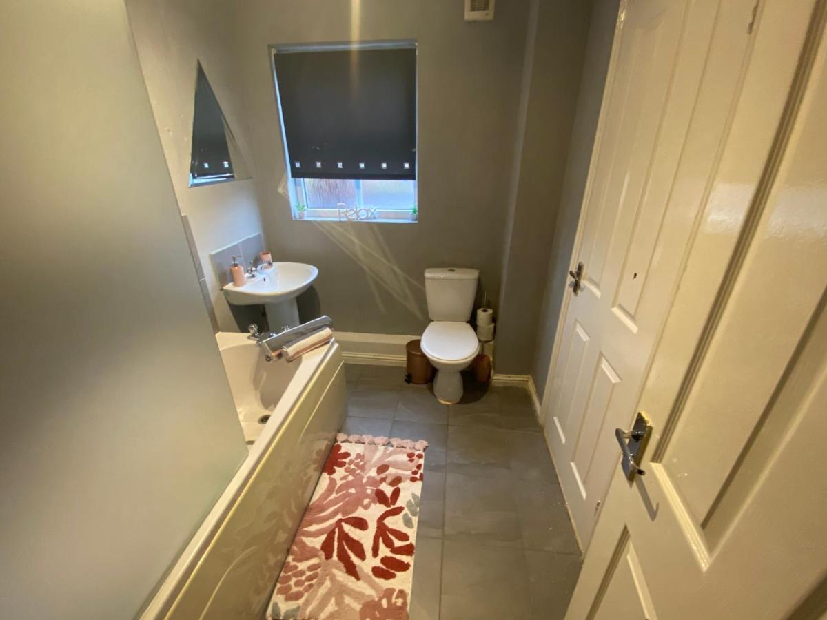 Bambz Apartment 3 Manchester Ngoại thất bức ảnh