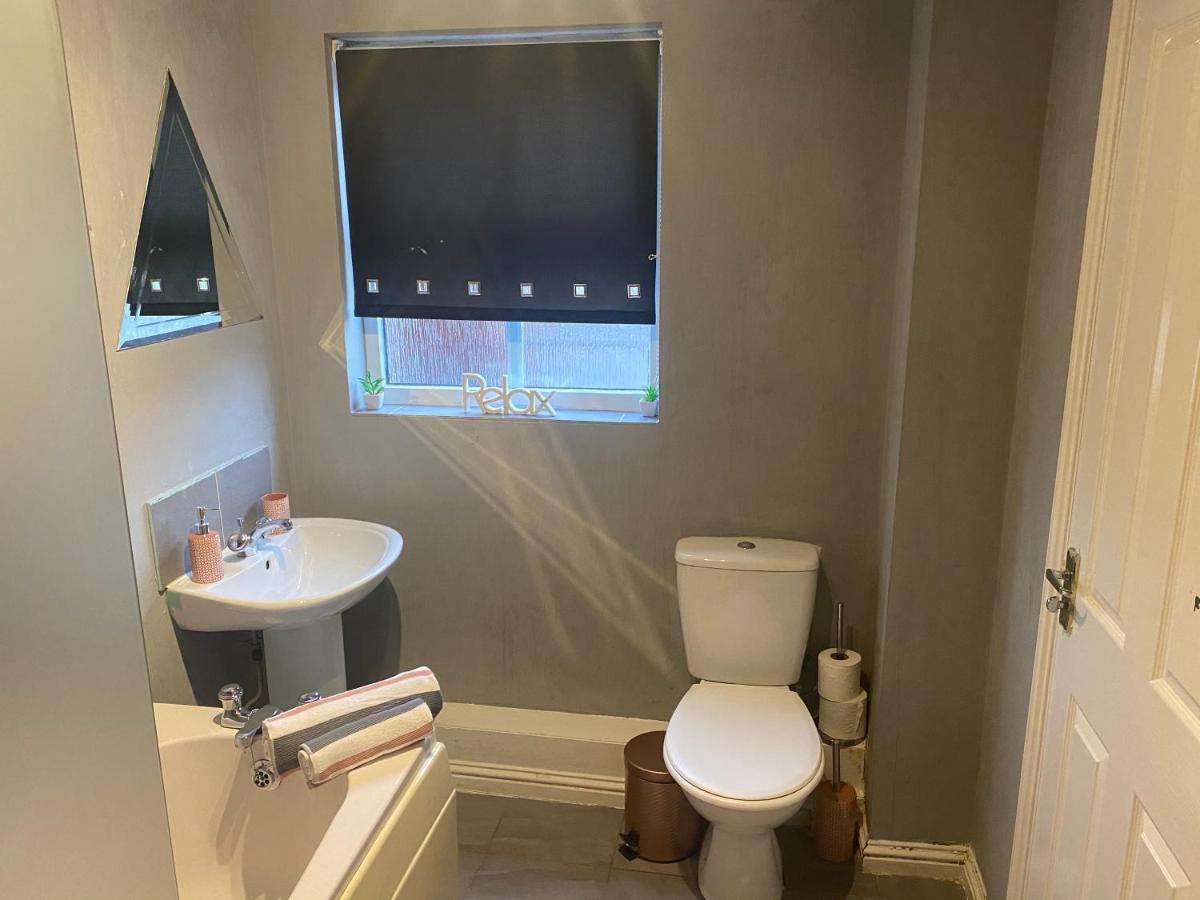 Bambz Apartment 3 Manchester Ngoại thất bức ảnh